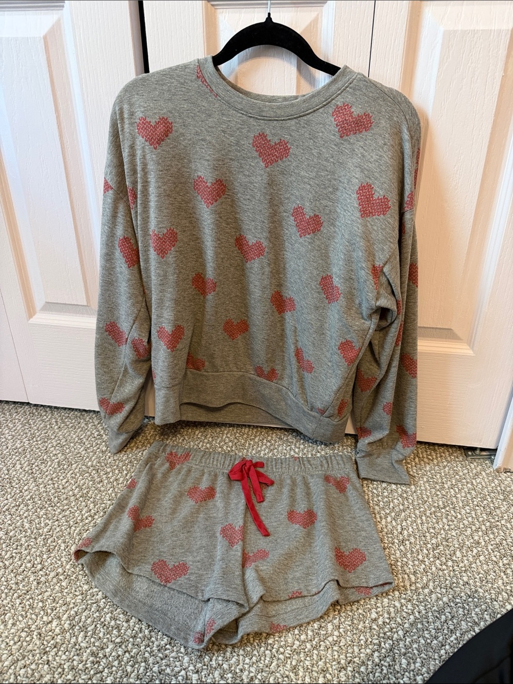 Women's Grey Heart-Print Lounge Pajama Set with Pink Accents